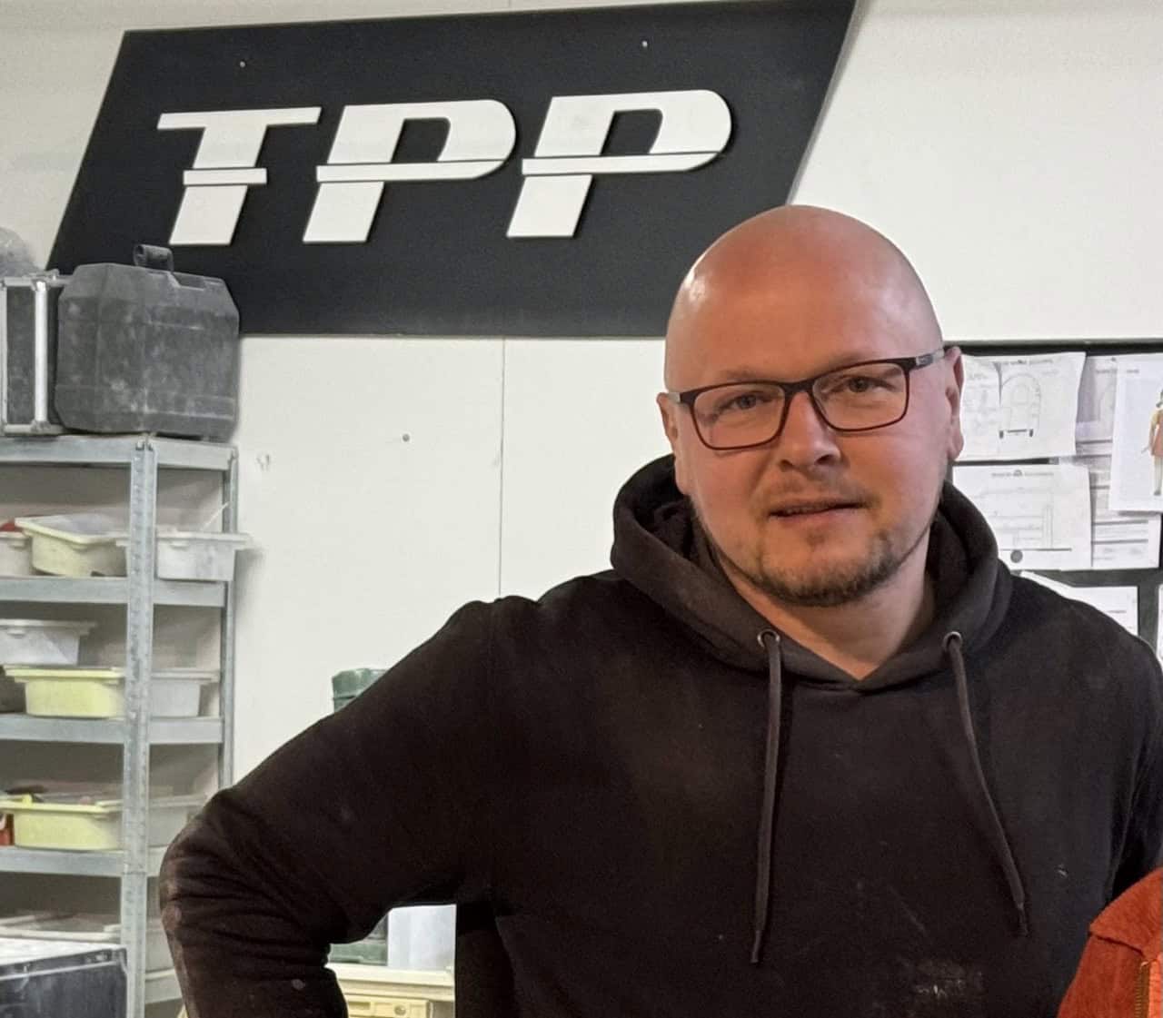 Patrycjusz Traczyński, Prezes firmy TOSMI Sp. z o.o. i e-TPP.pl, producenta nowoczesnych produktów z włókna szklanego.